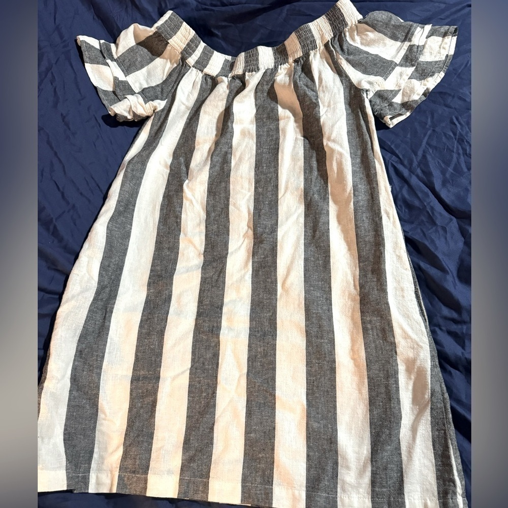 NY&CO off shoulder dress.